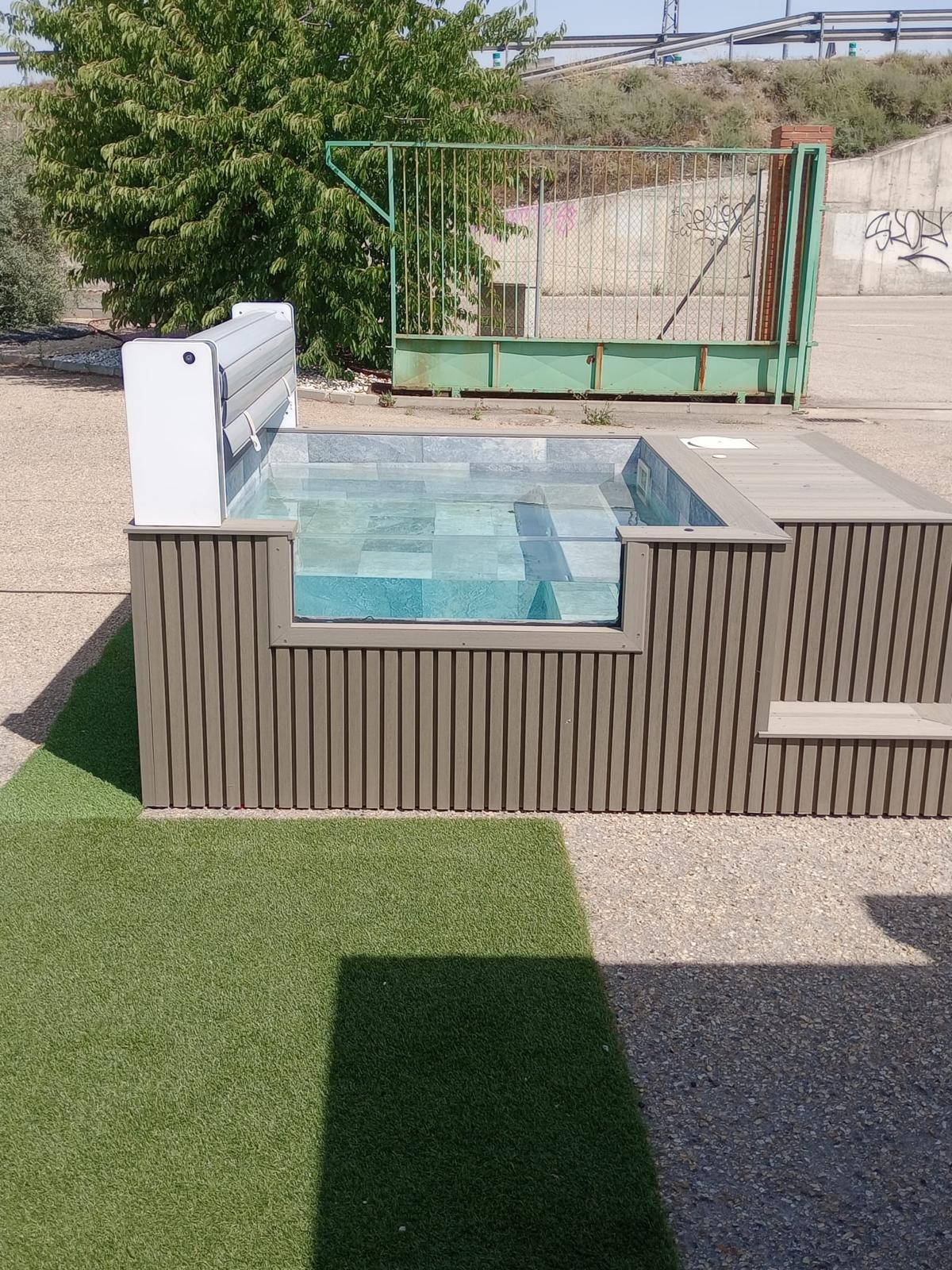 Poolspa de 2,40 x 2 m (9MI/24 AR) con cubierta automática