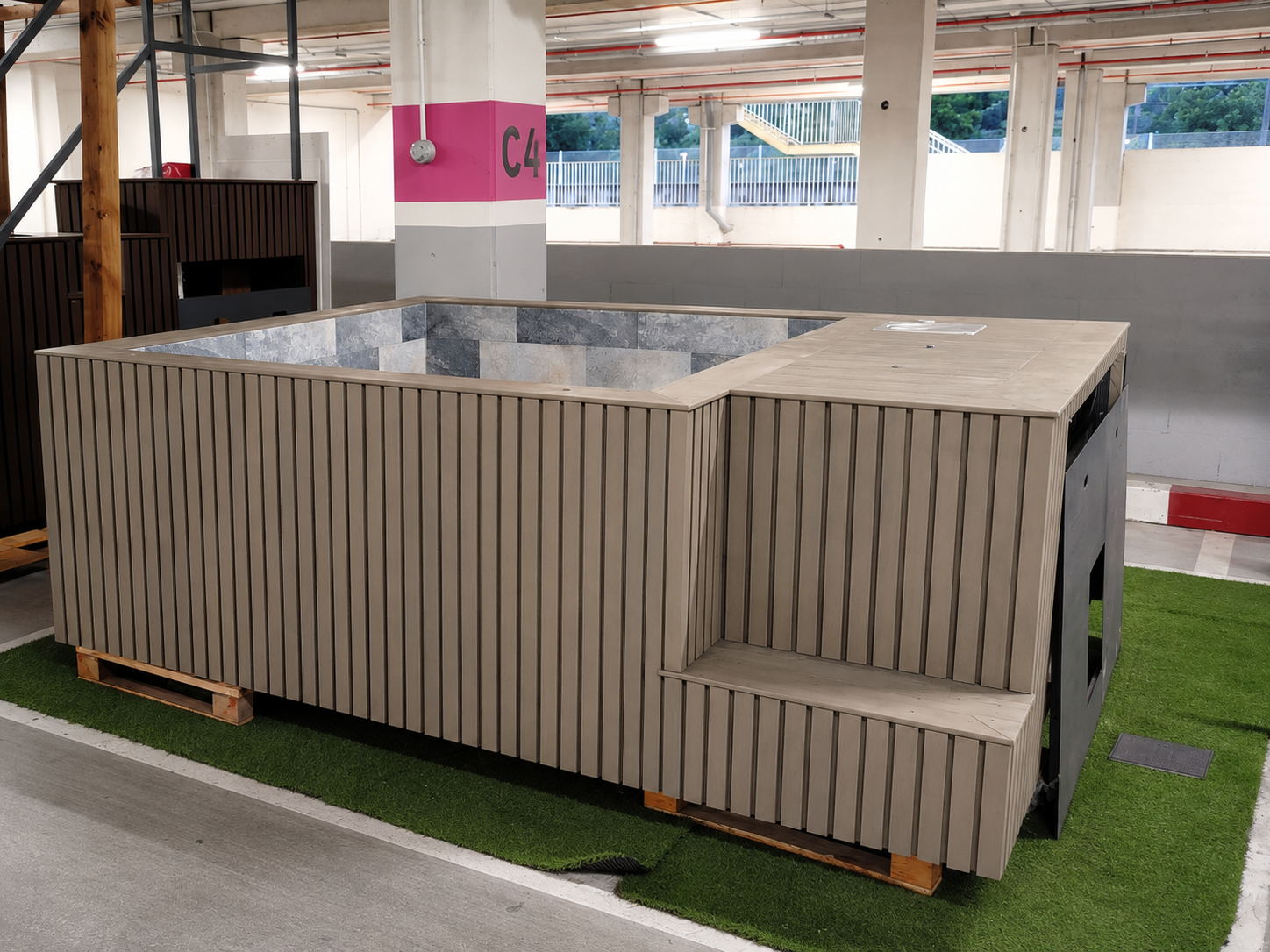 Poolspa de 2,40 x 2,00 m (49MI/24 TA)